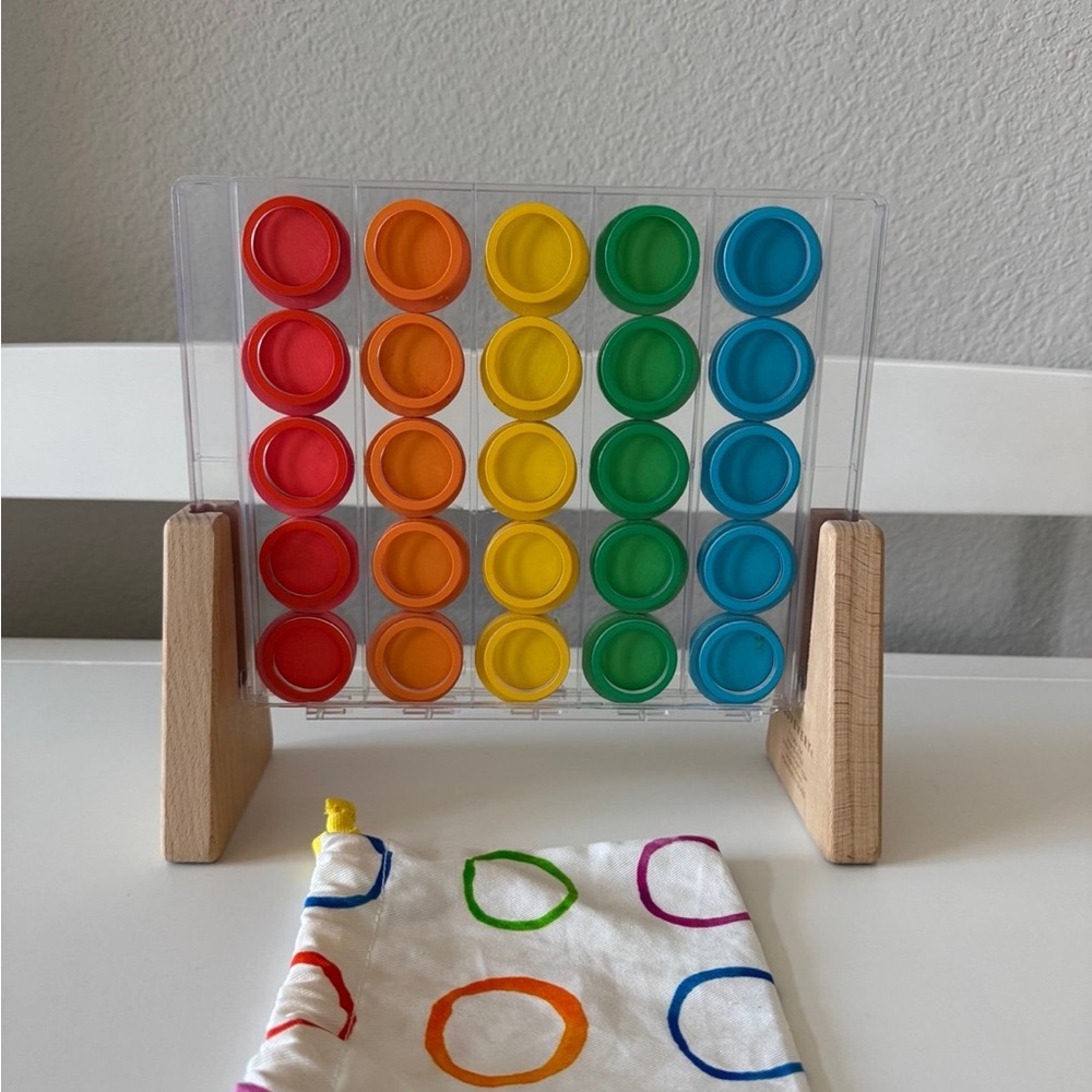 Lovevery Drop and Match Dot catcher